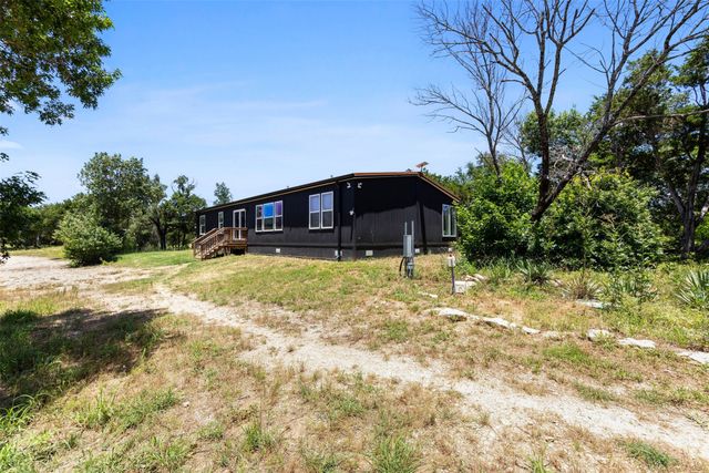 4674 Azle Highway, Weatherford, TX 76085