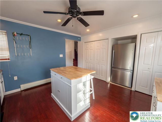 220 West Kleinhans Street, Easton, PA 18042