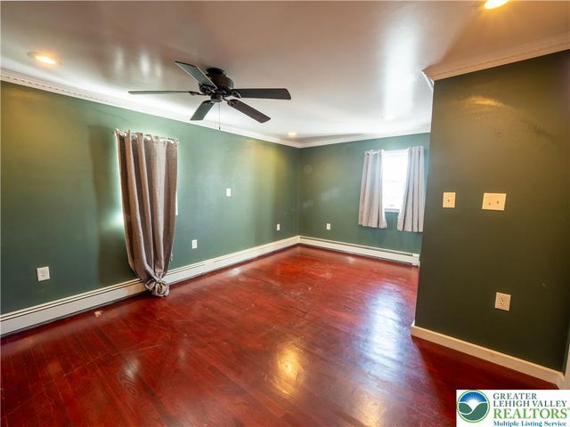 220 West Kleinhans Street, Easton, PA 18042