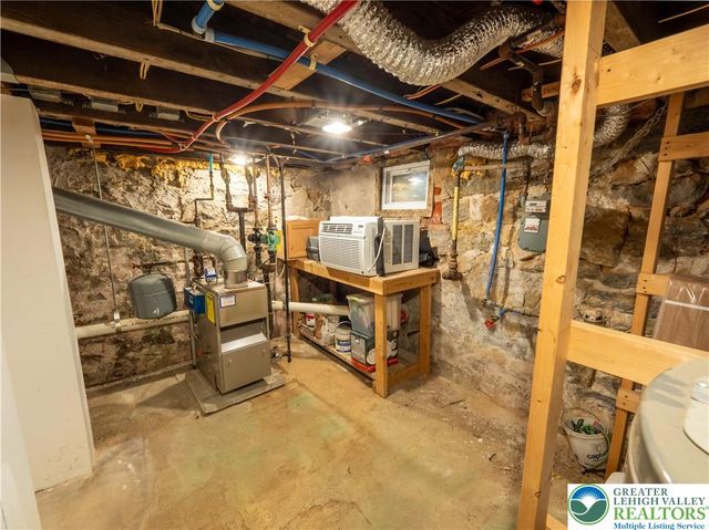 220 West Kleinhans Street, Easton, PA 18042