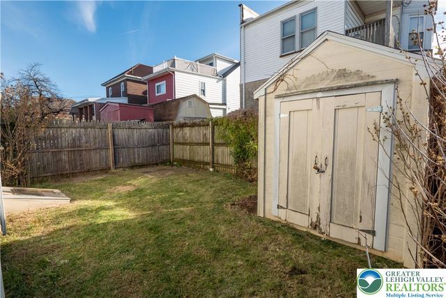 220 West Kleinhans Street, Easton, PA 18042