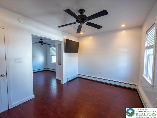 220 West Kleinhans Street, Easton, PA 18042