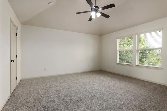 505 SW Webster Drive, Blue Springs, MO 64014