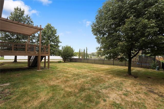 505 SW Webster Drive, Blue Springs, MO 64014