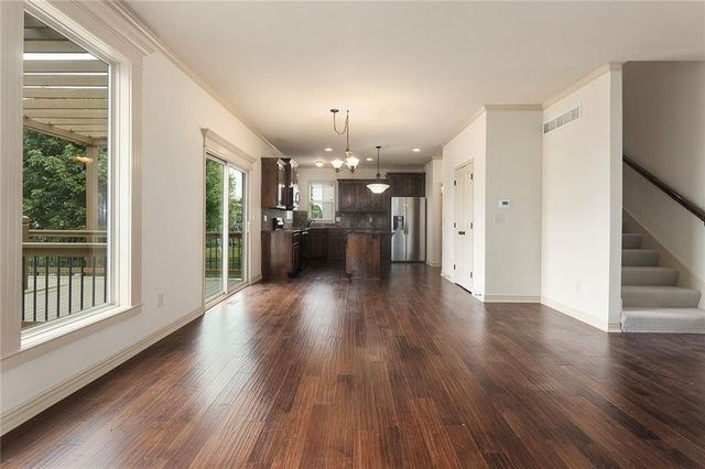 505 SW Webster Drive, Blue Springs, MO 64014