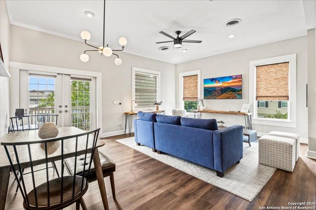 703 E Euclid Ave, San Antonio, TX 78212