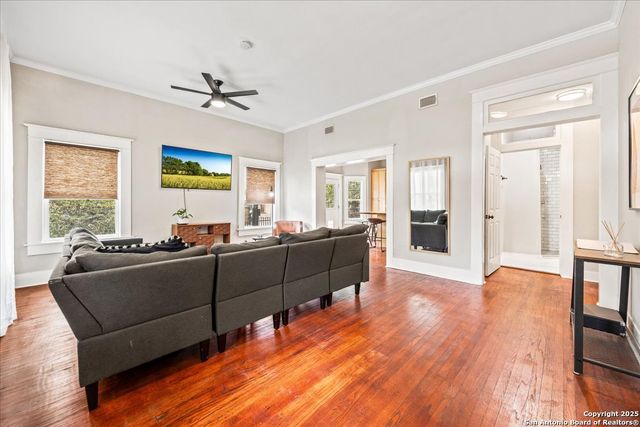 703 E Euclid Ave, San Antonio, TX 78212