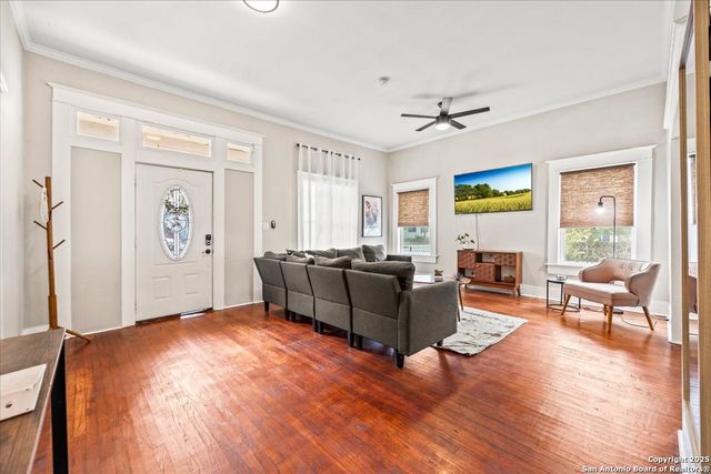 703 E Euclid Ave, San Antonio, TX 78212