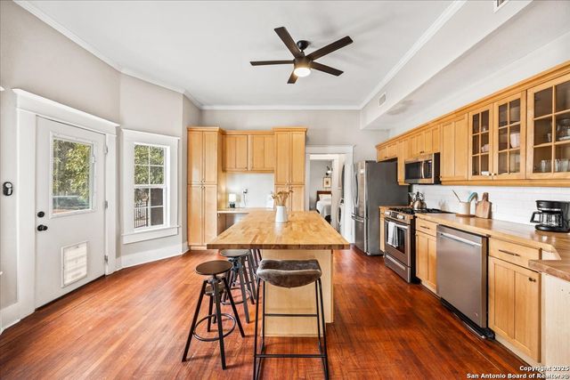 703 E Euclid Ave, San Antonio, TX 78212