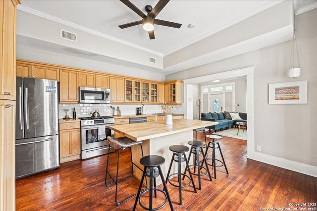 703 E Euclid Ave, San Antonio, TX 78212