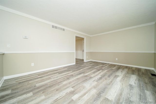 547 Orchard Street, Wyandotte, MI 48192