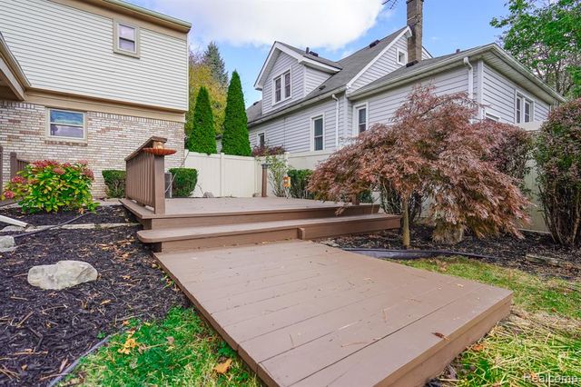 547 Orchard Street, Wyandotte, MI 48192