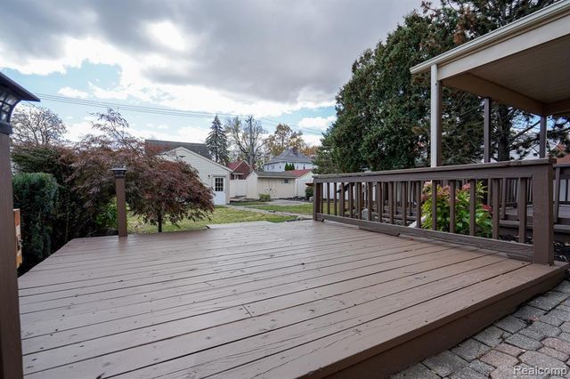 547 Orchard Street, Wyandotte, MI 48192