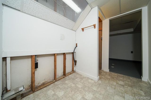 547 Orchard Street, Wyandotte, MI 48192