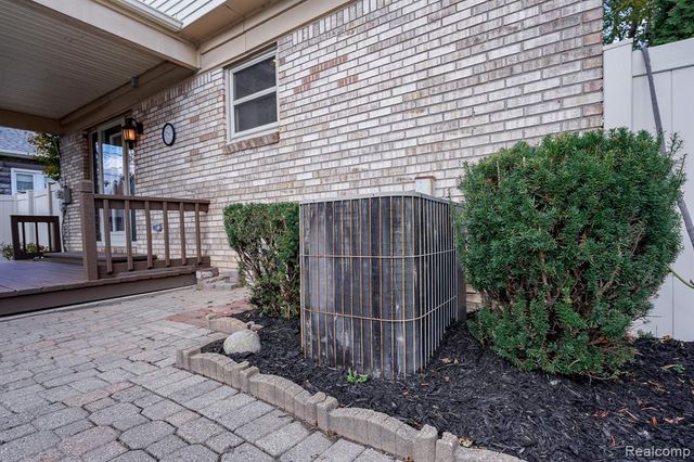 547 Orchard Street, Wyandotte, MI 48192