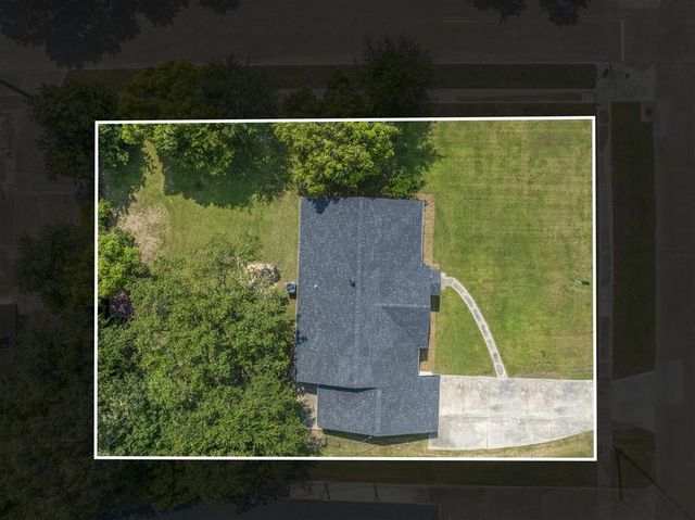 535 W School St Street, Lake Charles, LA 70605