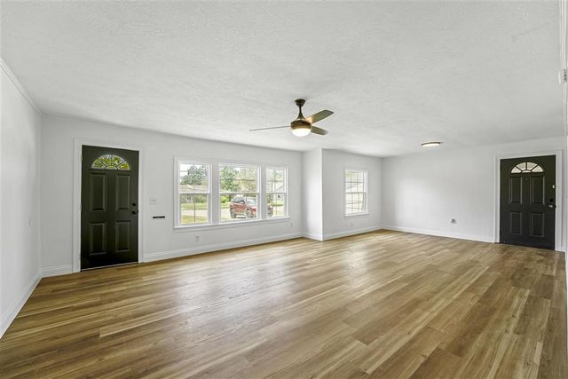 535 W School St Street, Lake Charles, LA 70605