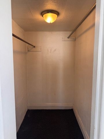 23 Lawton Street 19, Pawtucket, RI 02860