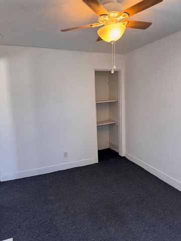 23 Lawton Street 19, Pawtucket, RI 02860