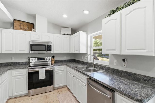 3085 W HAMPSHIRE BOULEVARD, Citrus Springs, FL 34433