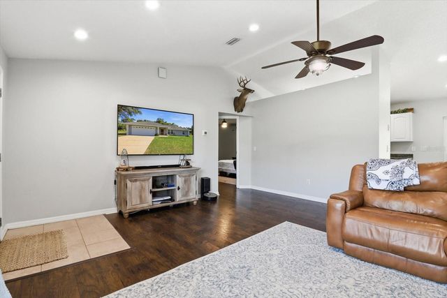 3085 W HAMPSHIRE BOULEVARD, Citrus Springs, FL 34433