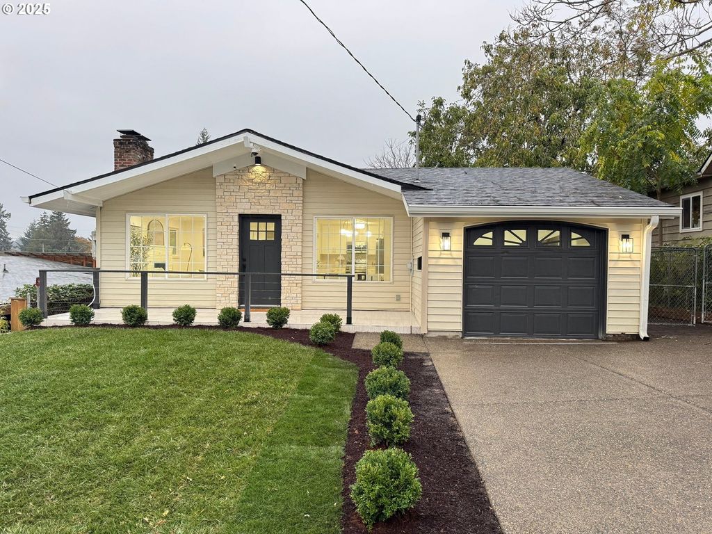 4827 Se 86TH Ave, Portland, OR 97266