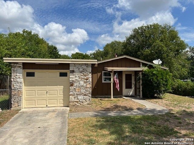 7705 Marigold Trace, Live Oak, TX 78233