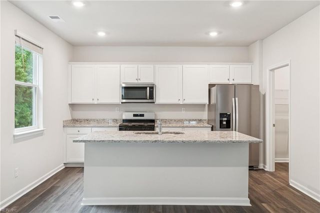 5005 Melanie CT, Suffolk, VA 23434