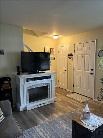 1404 E O Street, Russellville, AR 72801