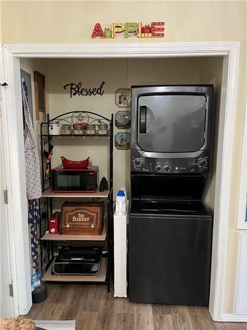 1404 E O Street, Russellville, AR 72801