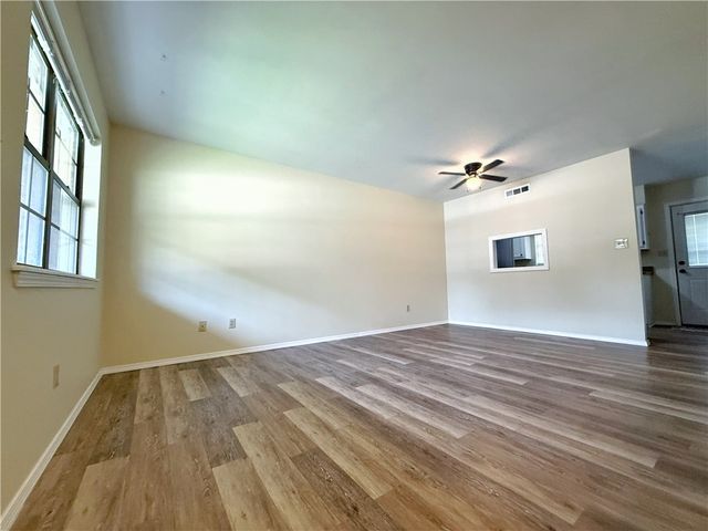 1404 E O Street, Russellville, AR 72801