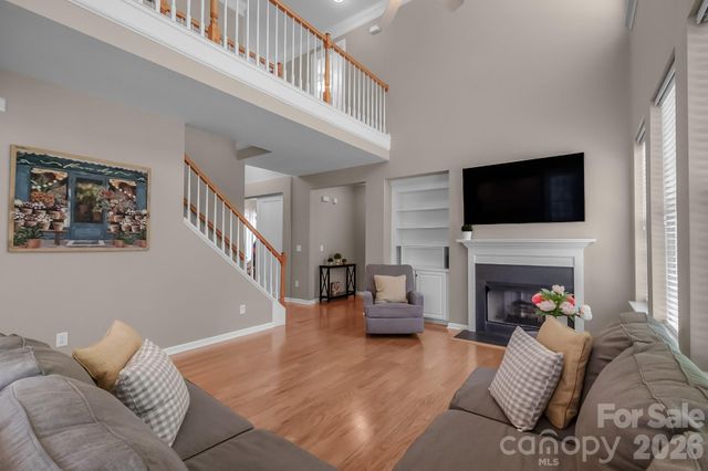 10507 Bere Island Drive, Charlotte, NC 28278