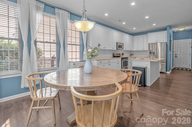 10507 Bere Island Drive, Charlotte, NC 28278