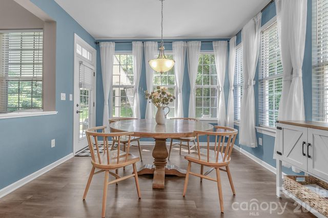 10507 Bere Island Drive, Charlotte, NC 28278
