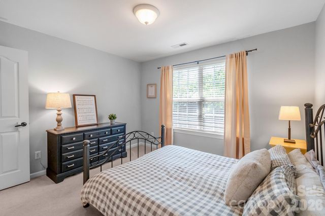 10507 Bere Island Drive, Charlotte, NC 28278