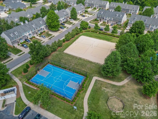 10507 Bere Island Drive, Charlotte, NC 28278
