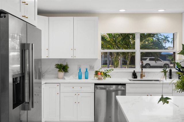 625 W OLYMPIA AVENUE, Punta Gorda, FL 33950