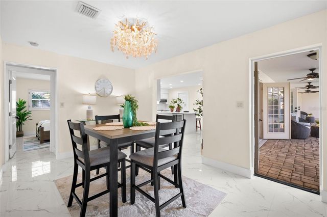 625 W OLYMPIA AVENUE, Punta Gorda, FL 33950