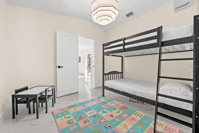 625 W OLYMPIA AVENUE, Punta Gorda, FL 33950