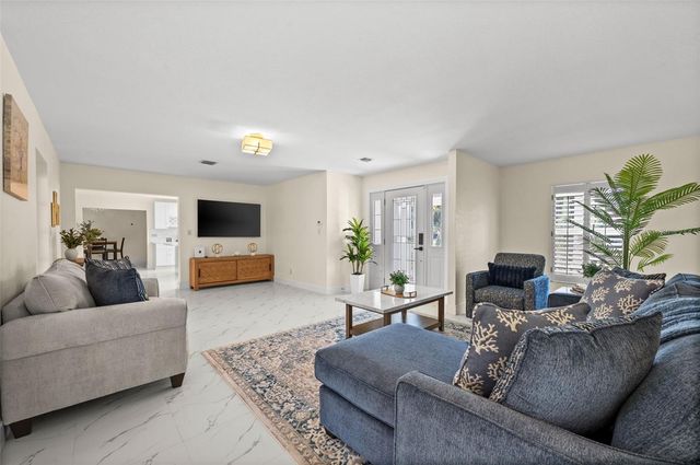 625 W OLYMPIA AVENUE, Punta Gorda, FL 33950