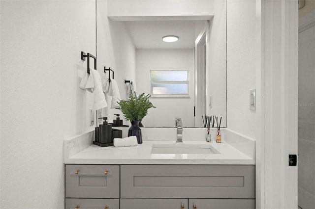 625 W OLYMPIA AVENUE, Punta Gorda, FL 33950