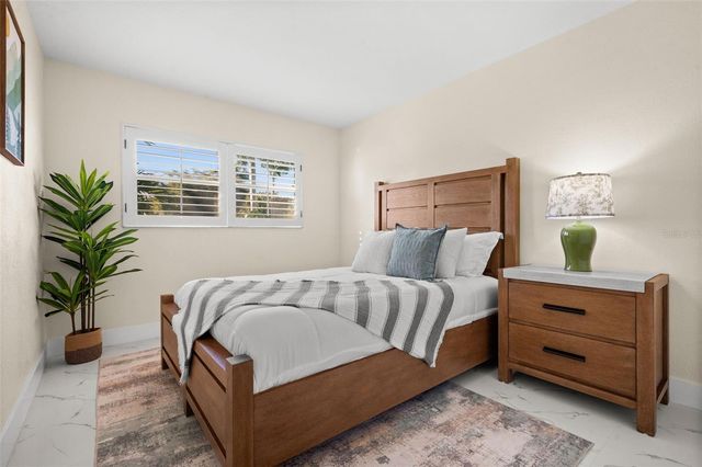 625 W OLYMPIA AVENUE, Punta Gorda, FL 33950