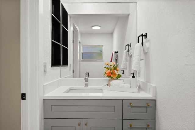 625 W OLYMPIA AVENUE, Punta Gorda, FL 33950