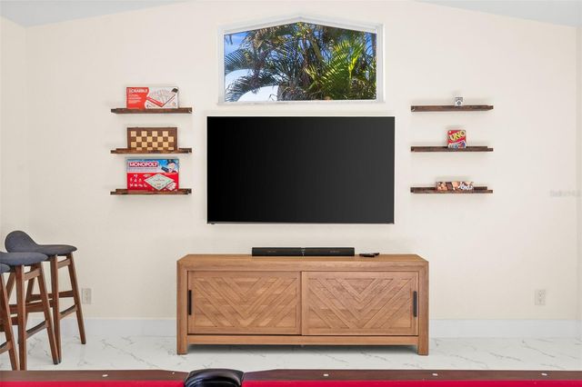 625 W OLYMPIA AVENUE, Punta Gorda, FL 33950