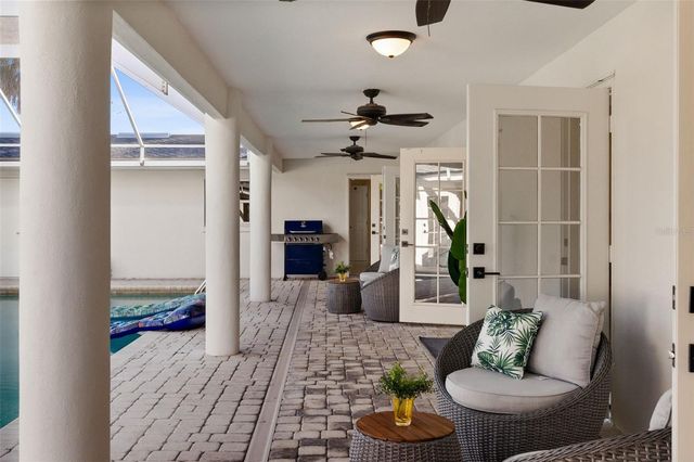 625 W OLYMPIA AVENUE, Punta Gorda, FL 33950