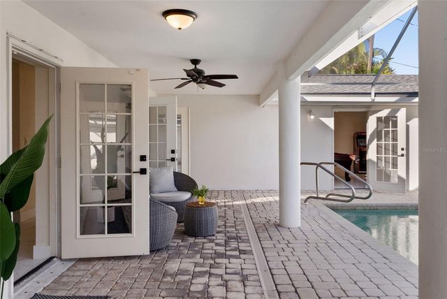 625 W OLYMPIA AVENUE, Punta Gorda, FL 33950