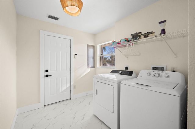 625 W OLYMPIA AVENUE, Punta Gorda, FL 33950