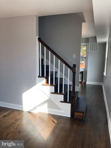 3326 10TH PL SE, Washington, DC 20032