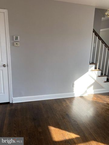 3326 10TH PL SE, Washington, DC 20032