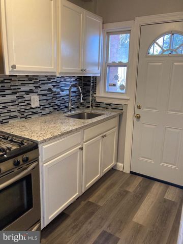3326 10TH PL SE, Washington, DC 20032